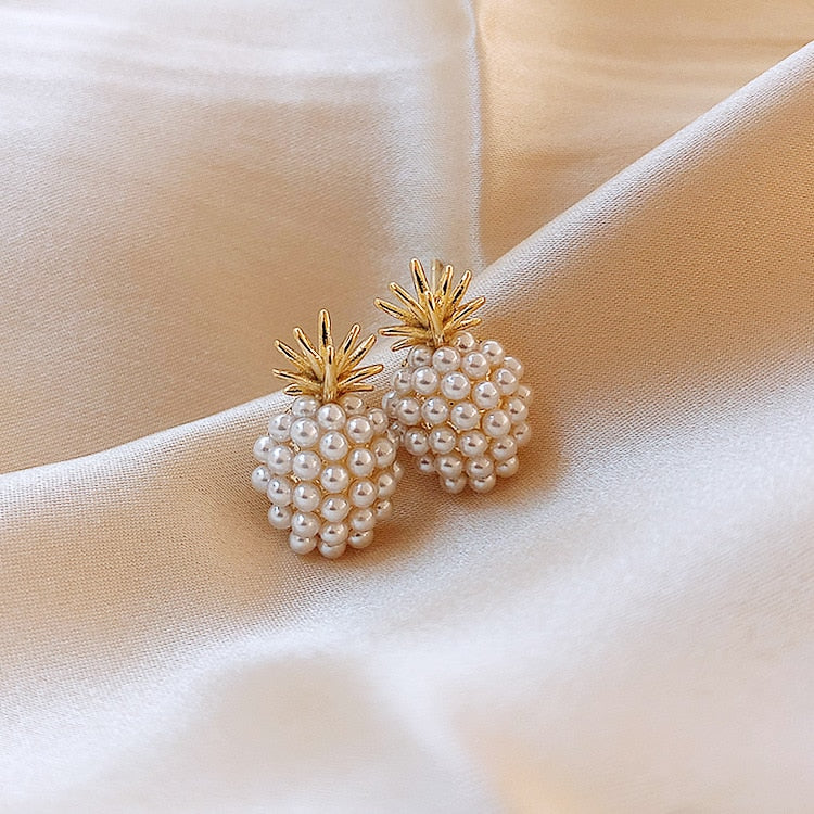 Geometric Pearl Women Classic Stud Earrings